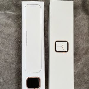 Apple Watch Series 4 40mm Gold Aluminum (GPS)